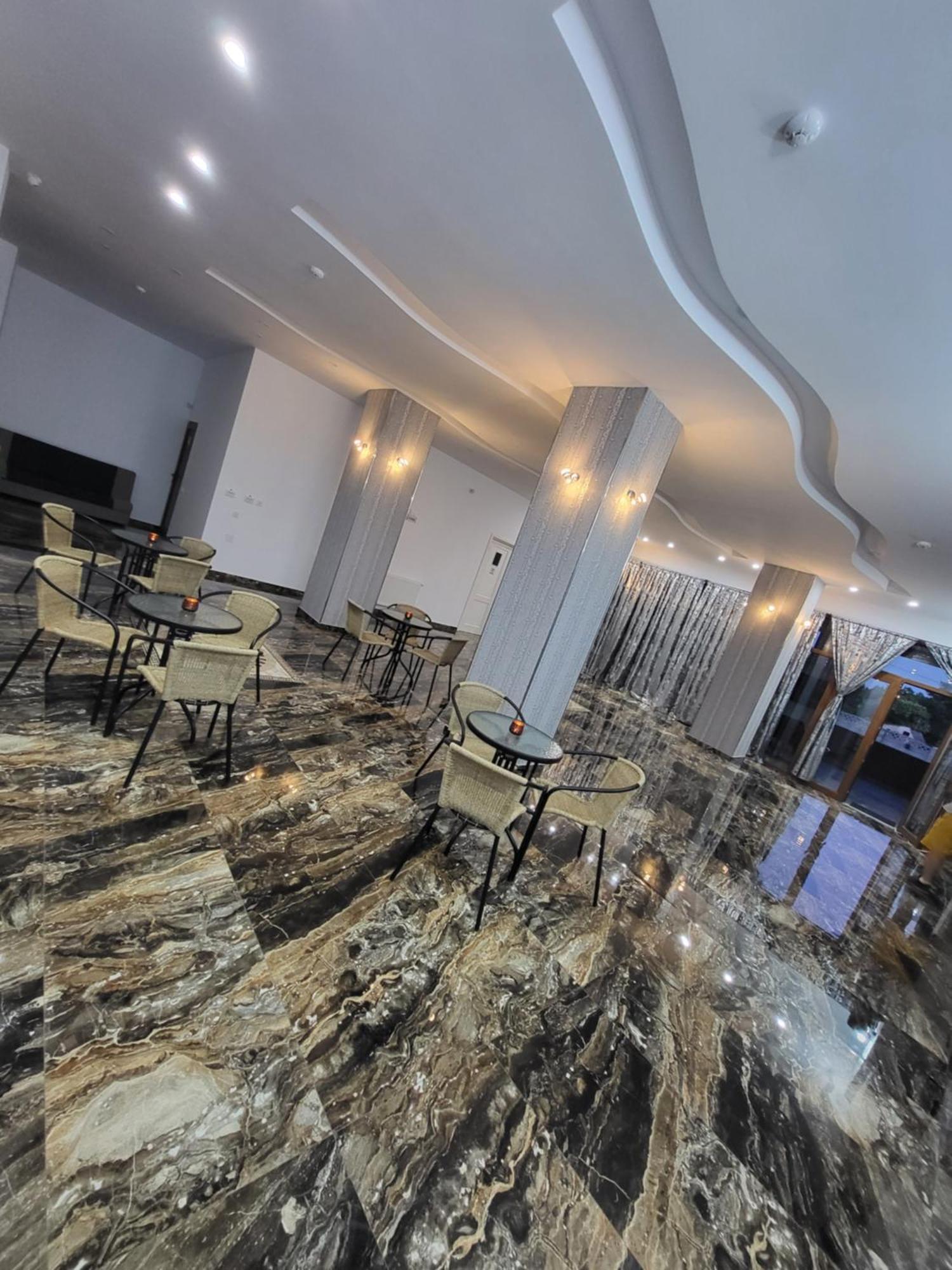 Hotel Damar Costinesti Buitenkant foto