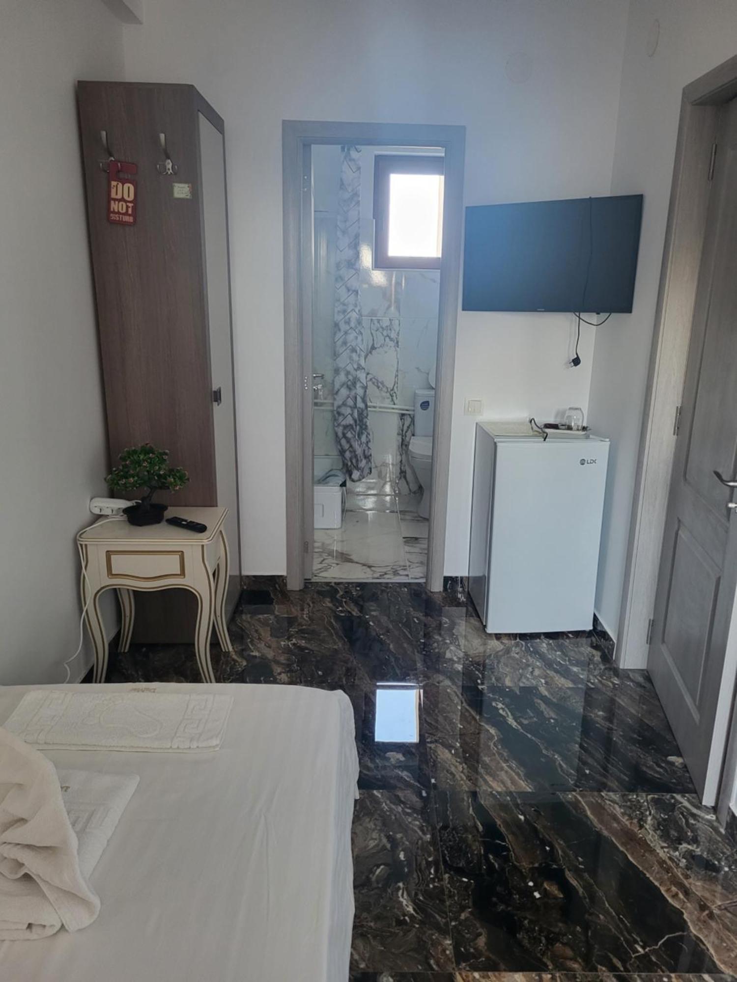 Hotel Damar Costinesti Buitenkant foto