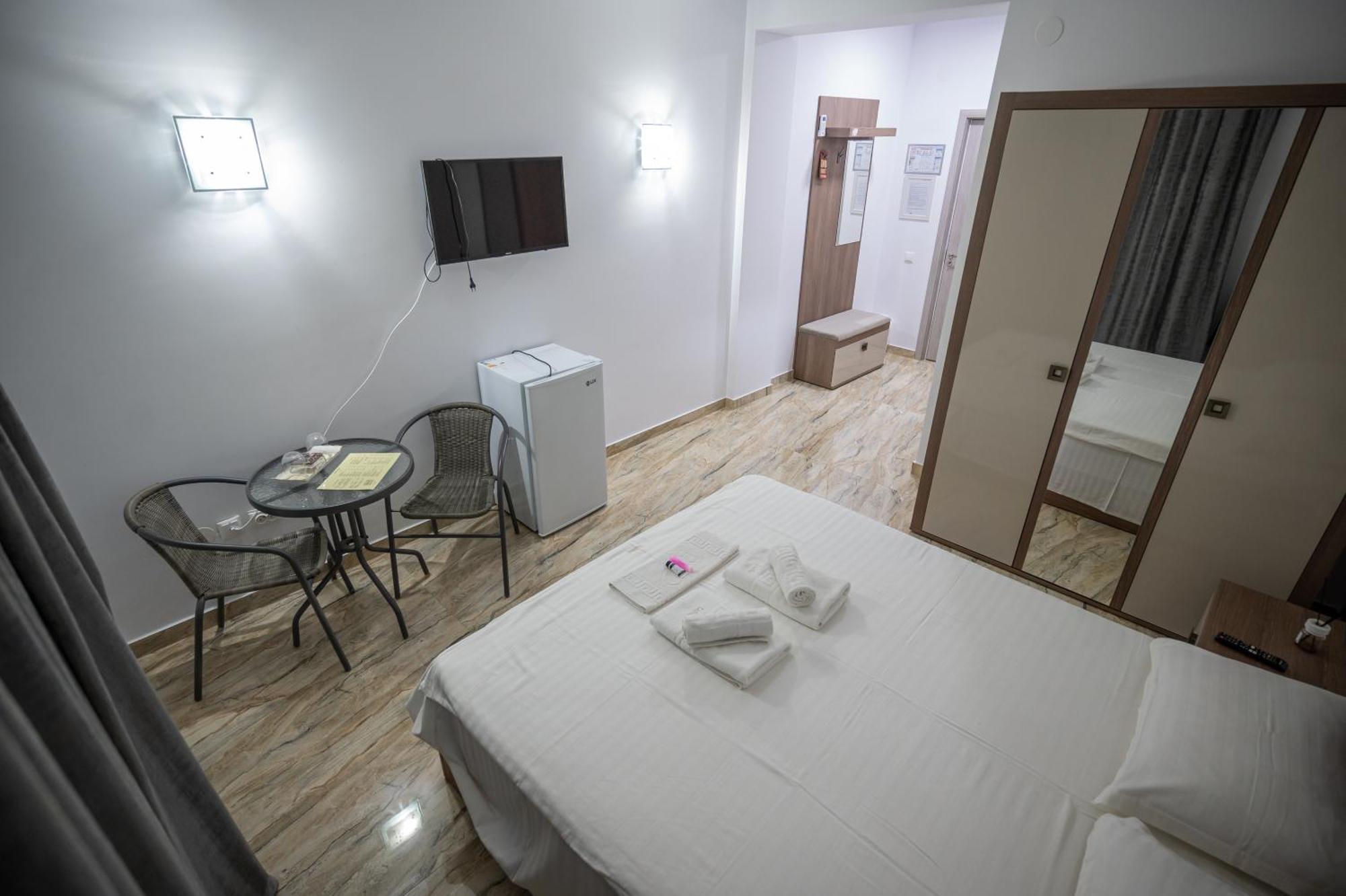 Hotel Damar Costinesti Buitenkant foto