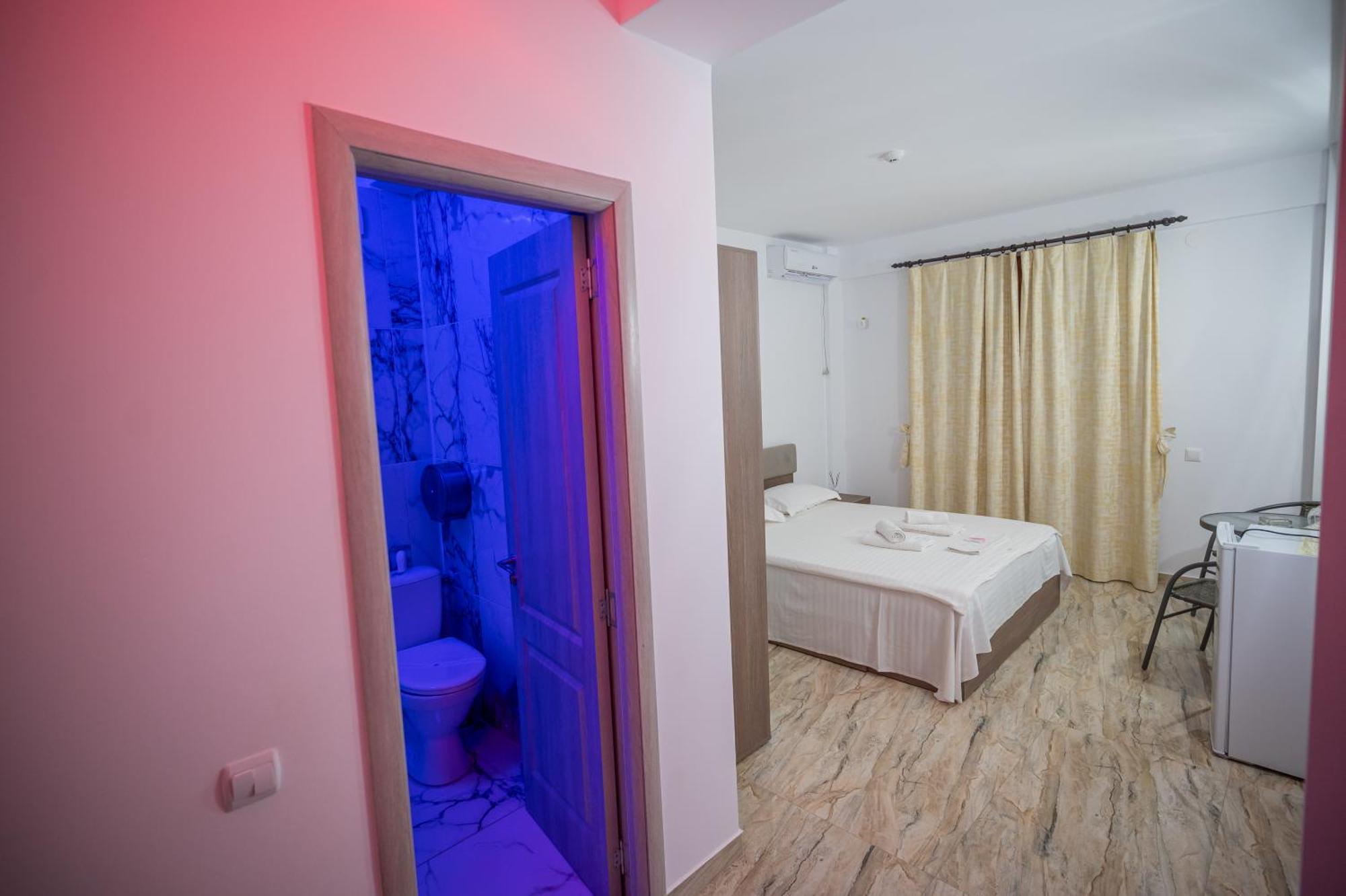 Hotel Damar Costinesti Buitenkant foto