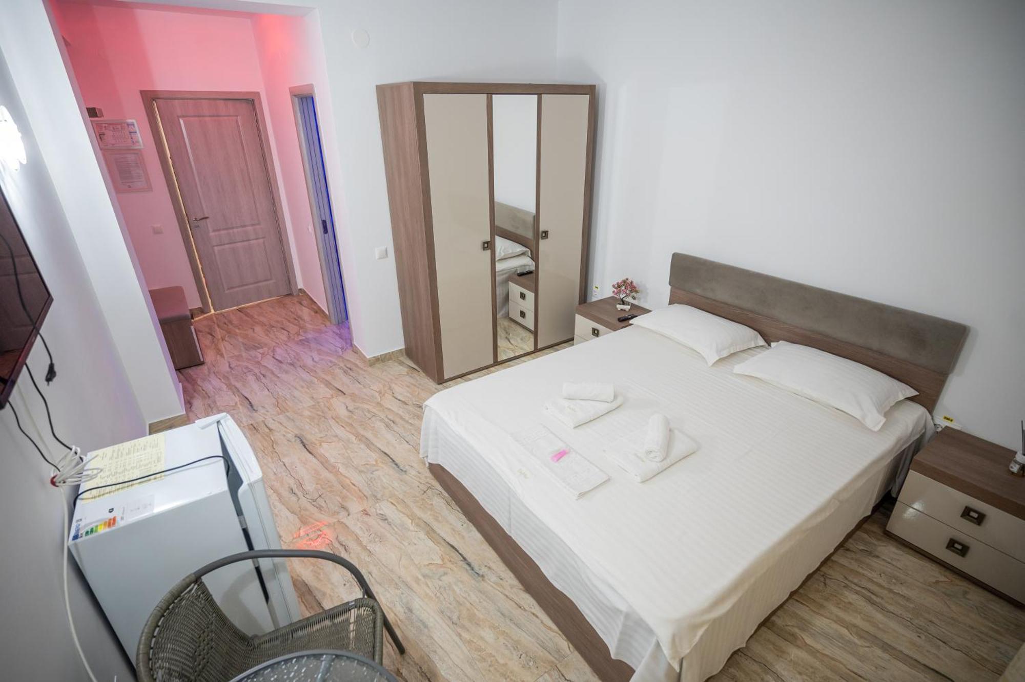 Hotel Damar Costinesti Buitenkant foto