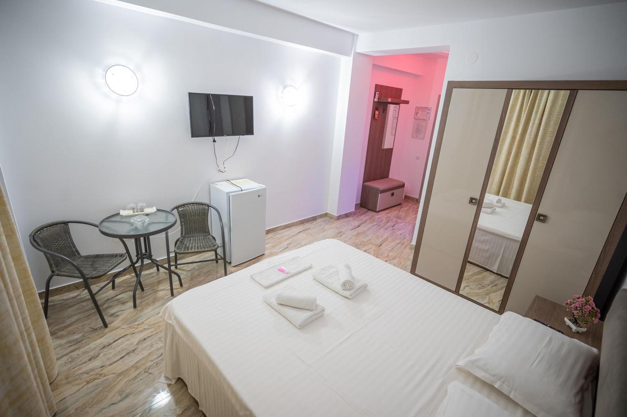 Hotel Damar Costinesti Buitenkant foto