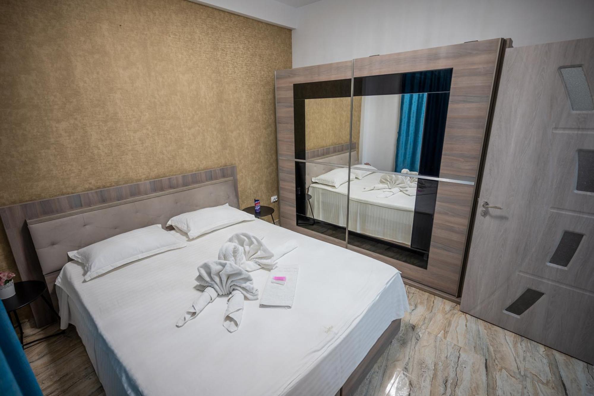 Hotel Damar Costinesti Buitenkant foto
